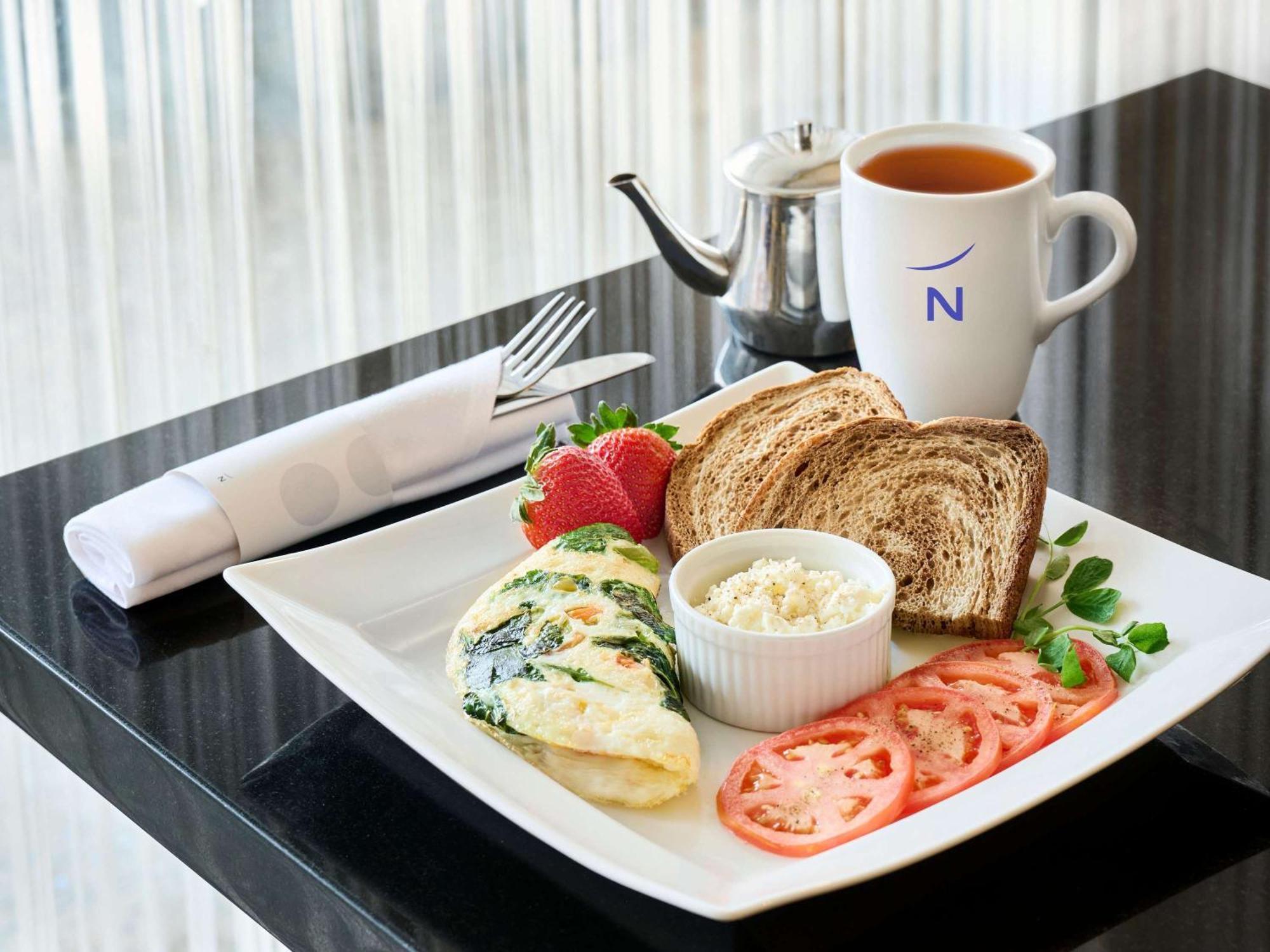 Novotel Toronto North York Eksteriør billede