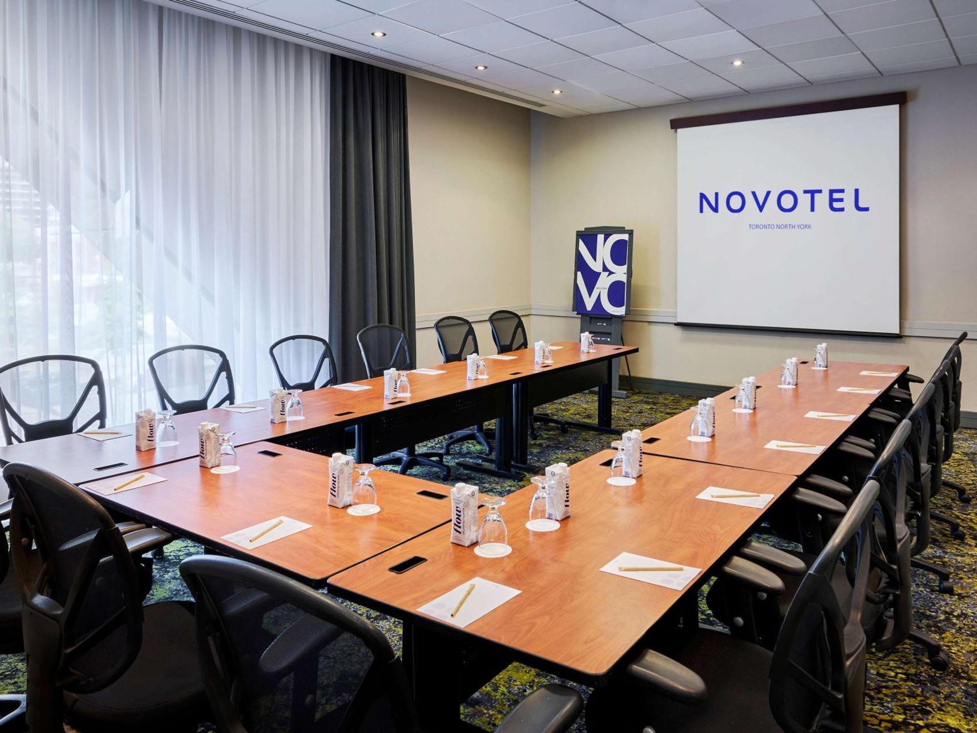 Novotel Toronto North York Eksteriør billede